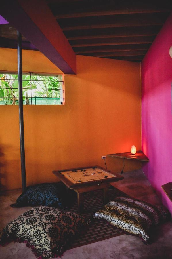 Lost Boyz Hostel Playa Santa Teresa  Exterior photo